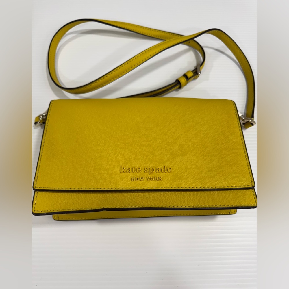 Kate Spade New York
CAMERON MONOTONE CONVERTIBLE CROSSBODY